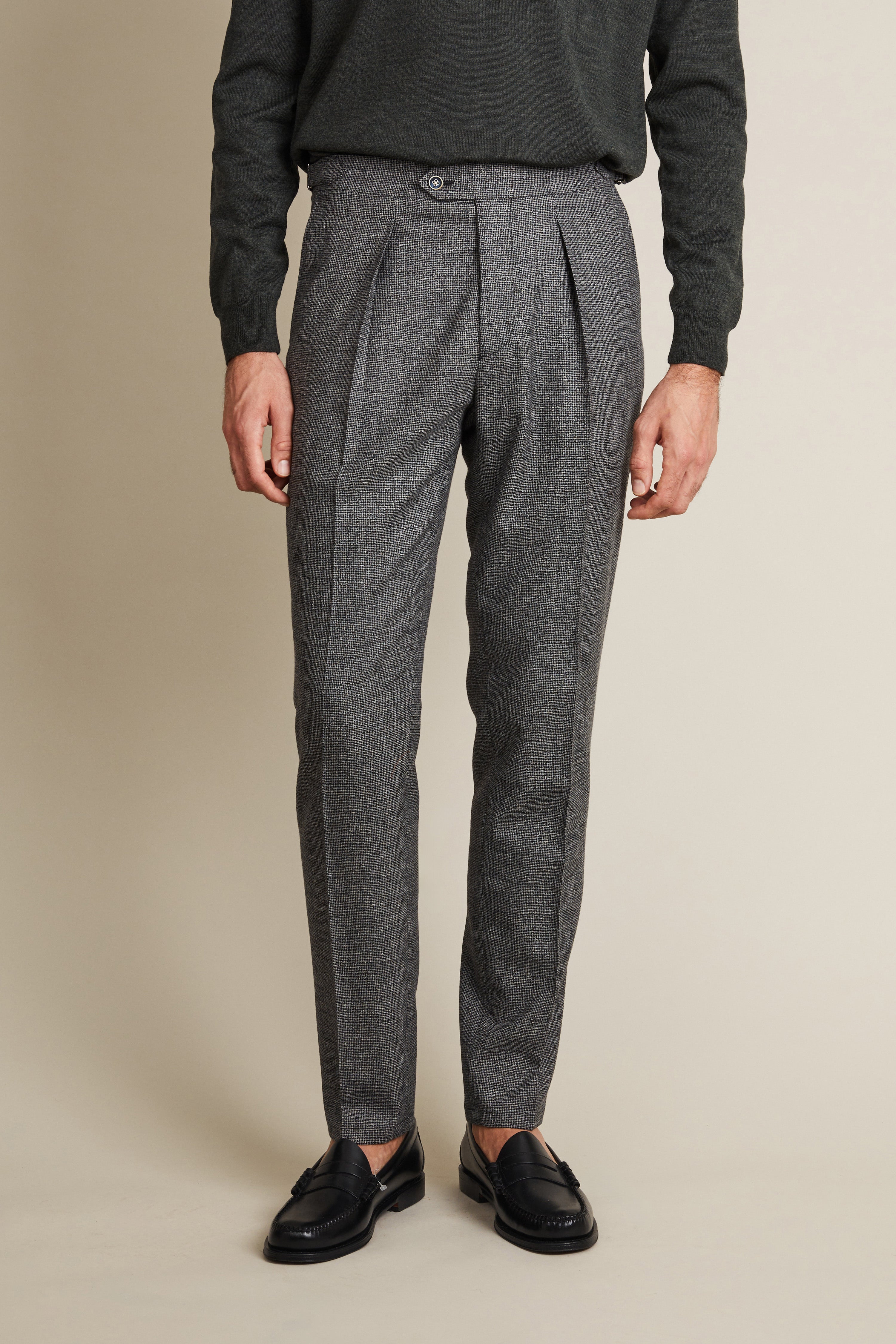 le-pantalon-pantalon-patte-de-serrage-gris-laine image 1