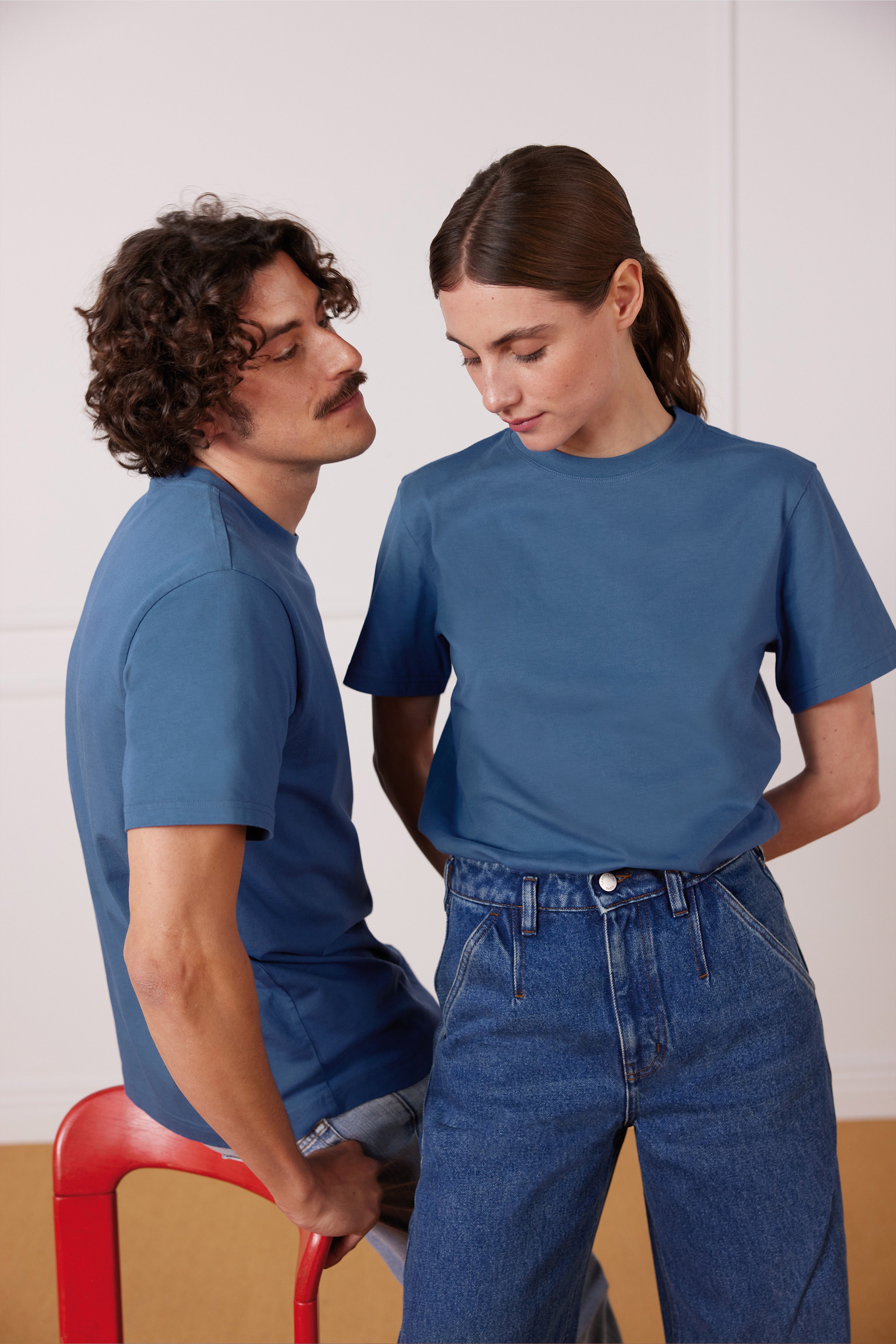 le-pantalon-tee-shirt-bleu-t-shirt-coton-bio-homme image 2
