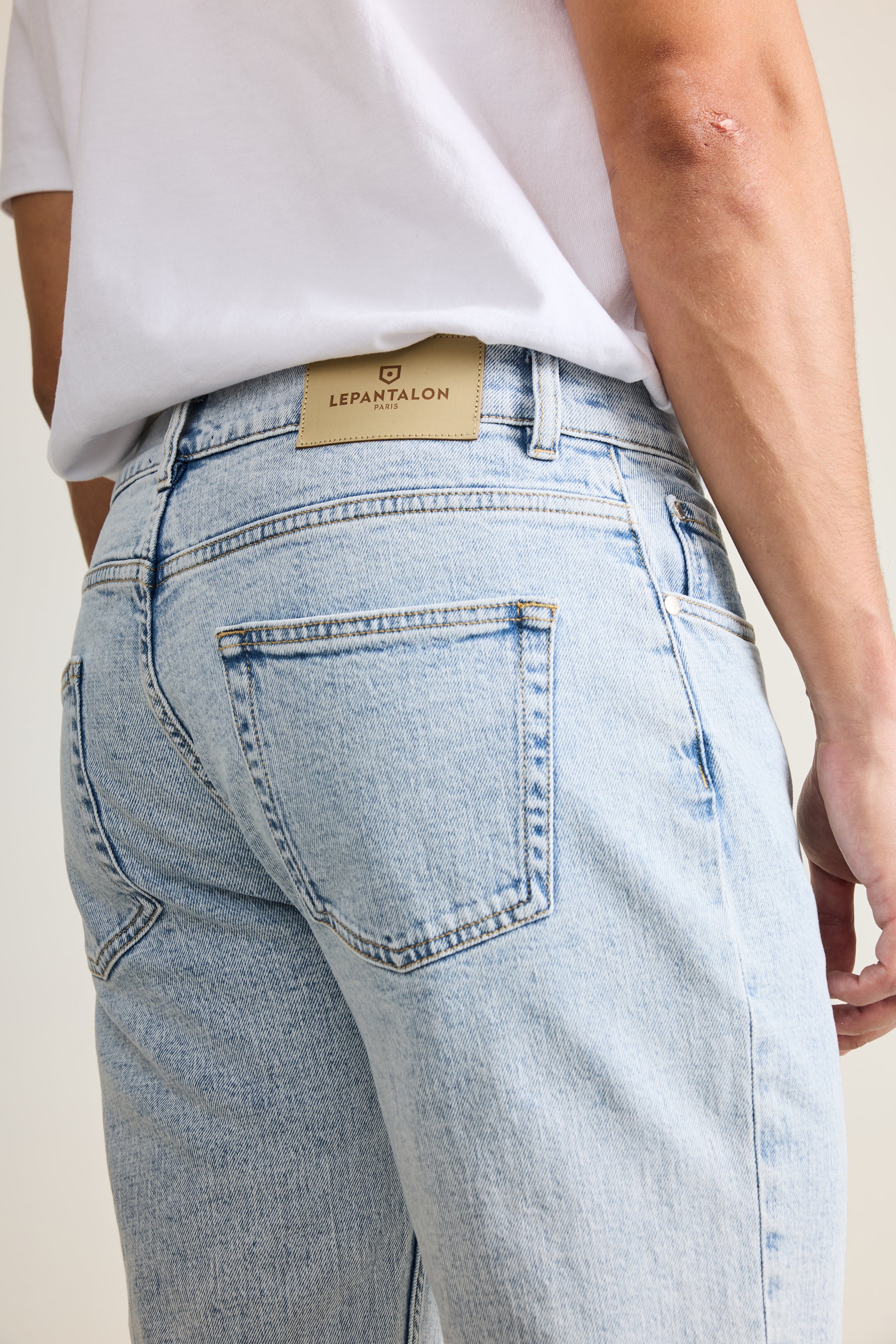 le-pantalon-jean-classique-bleu-bleached-denim-stretch image 2