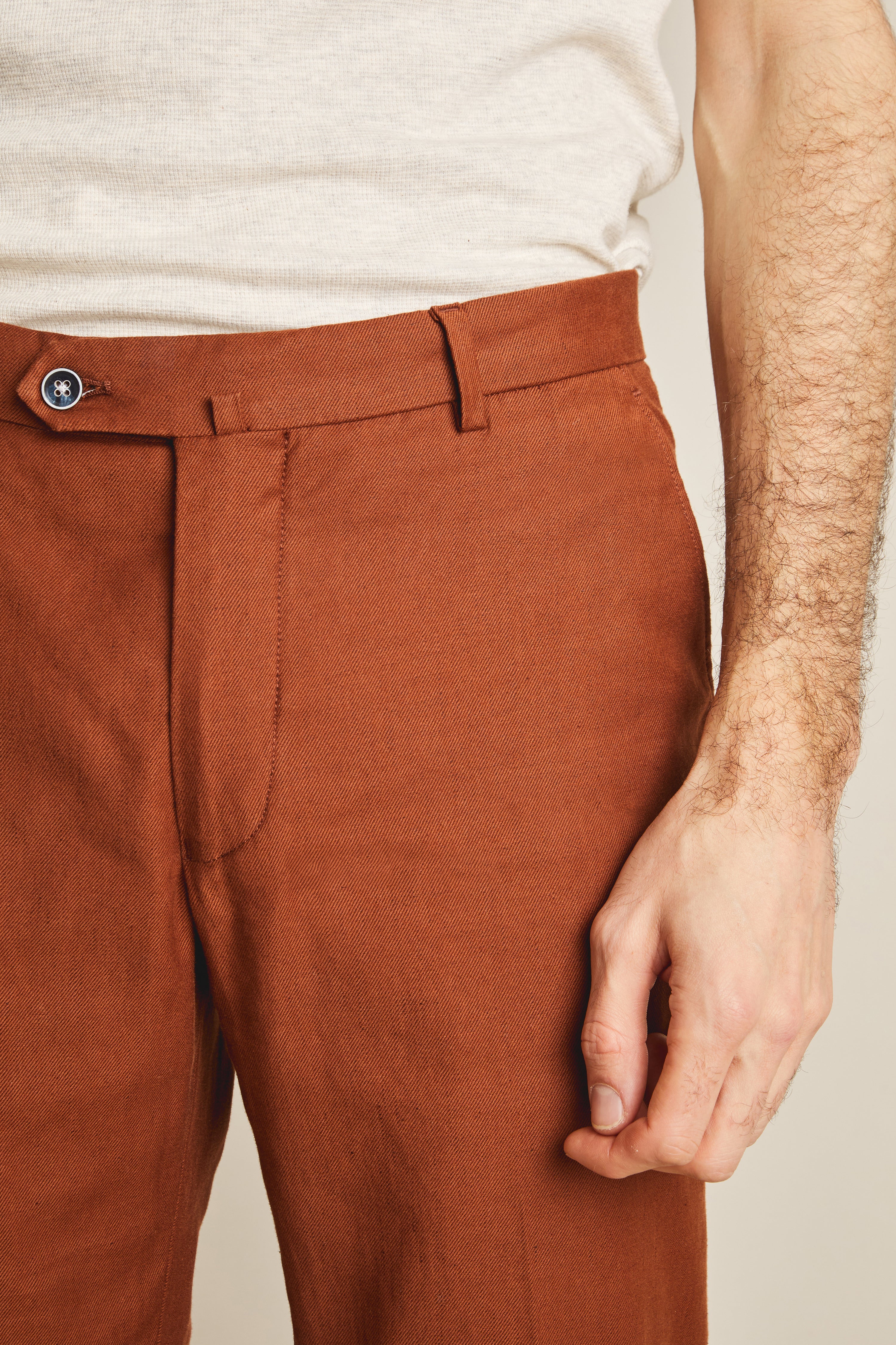 le-pantalon-chino-coton-lin-terracotta-chino-homme-t image 4