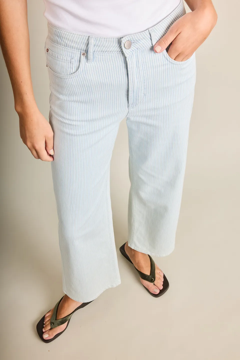 le-pantalon-jean-flare-ray-femme-bleu-7-8-me-coton image 1