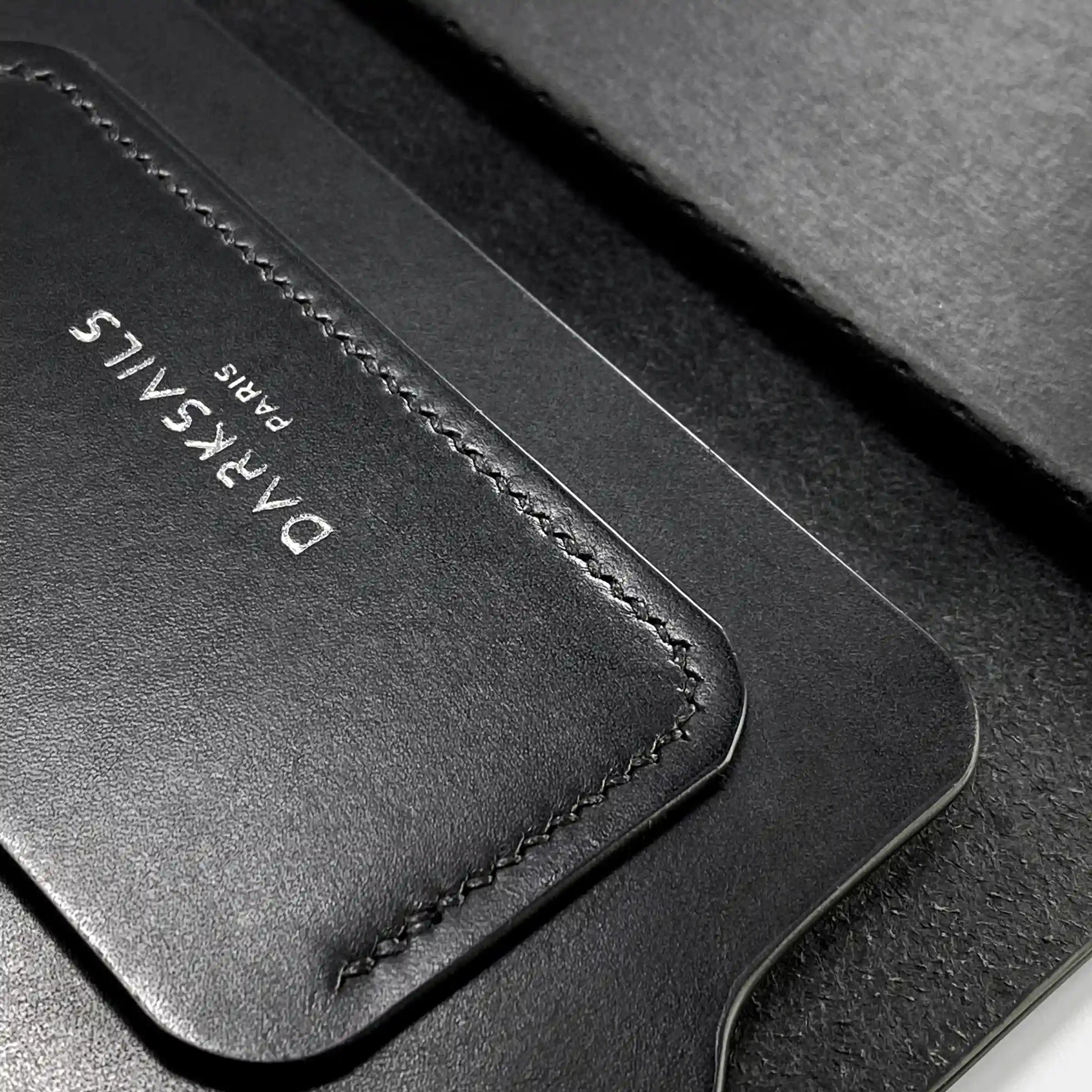 darksails-porte-carnets-passeport-cuir-noir-point-sellier image 8