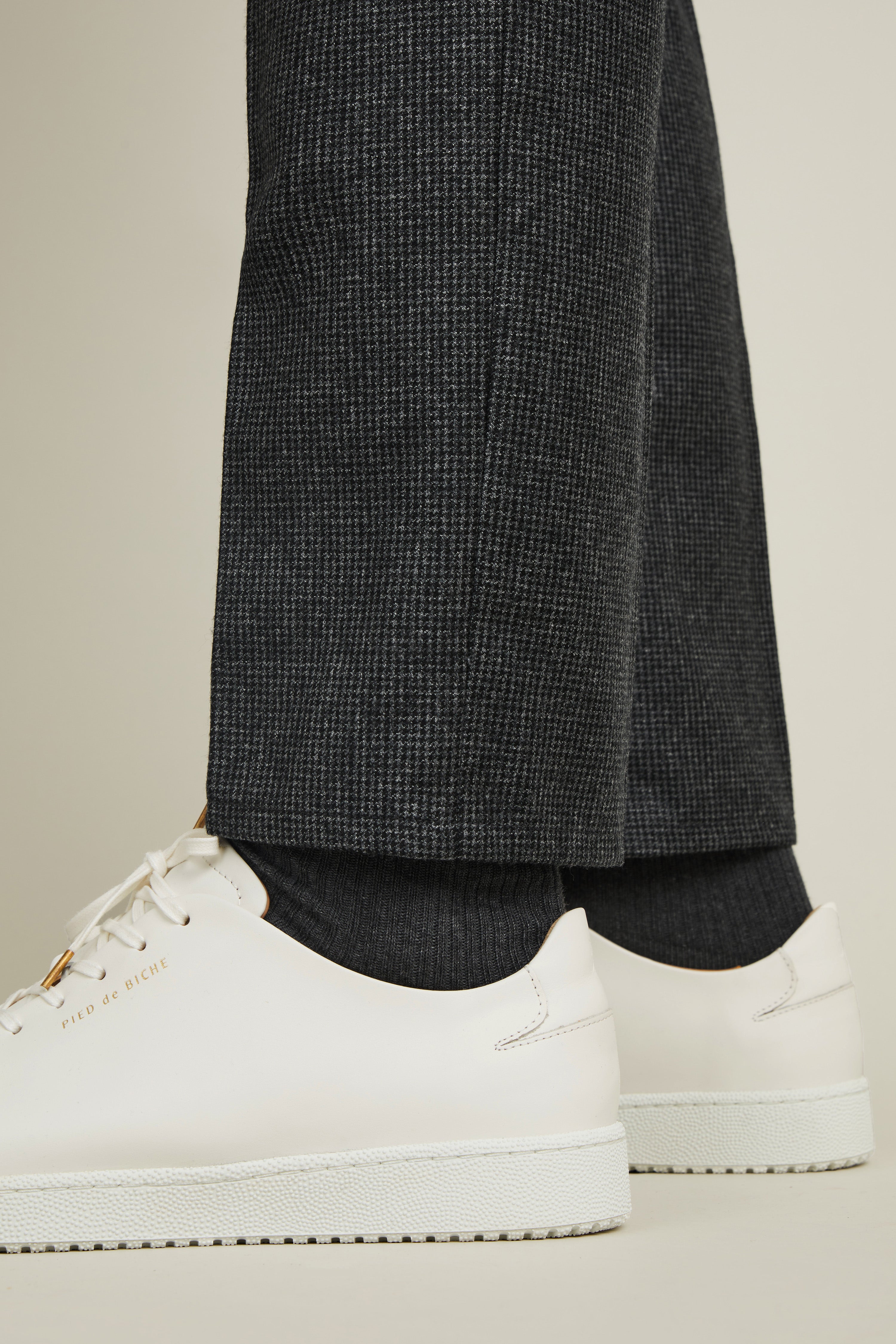 le-pantalon-flanelle-pied-de-puce-gris-pantalon-laine-m-rinos image 6