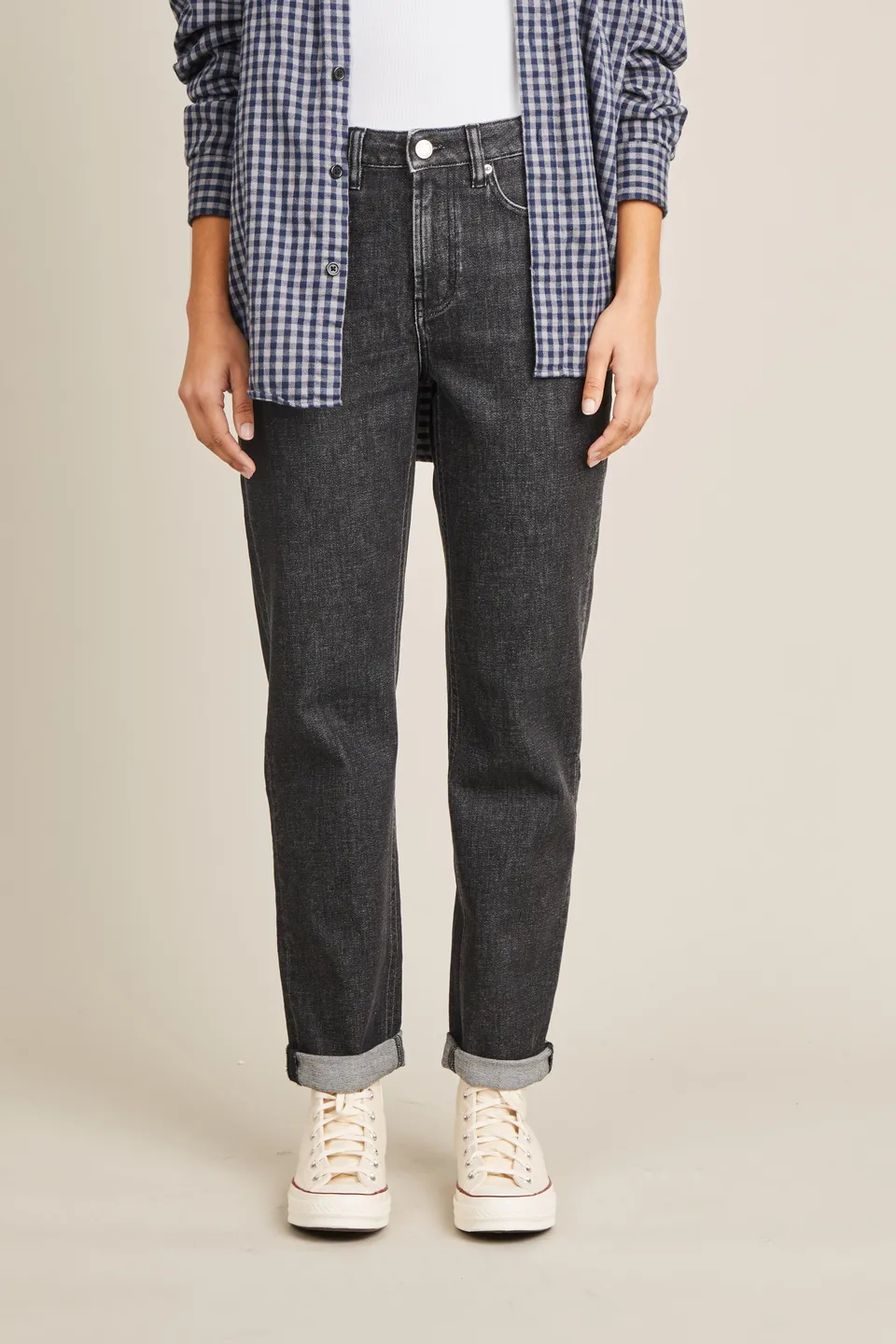 le-pantalon-jeans-femme-girlfriend-jean-gris-mi-haut-recycl image 1