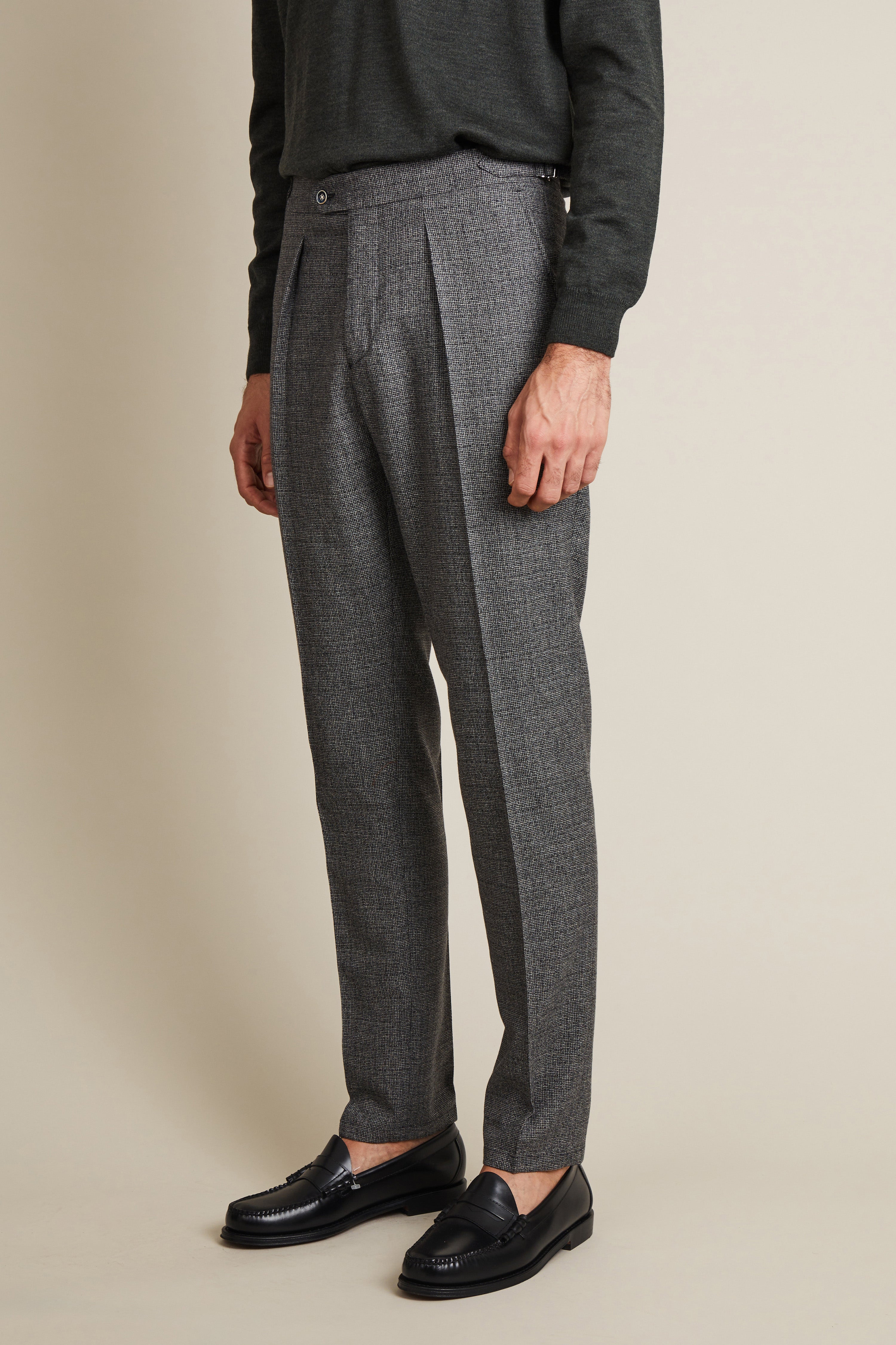 le-pantalon-pantalon-patte-de-serrage-gris-laine image 5