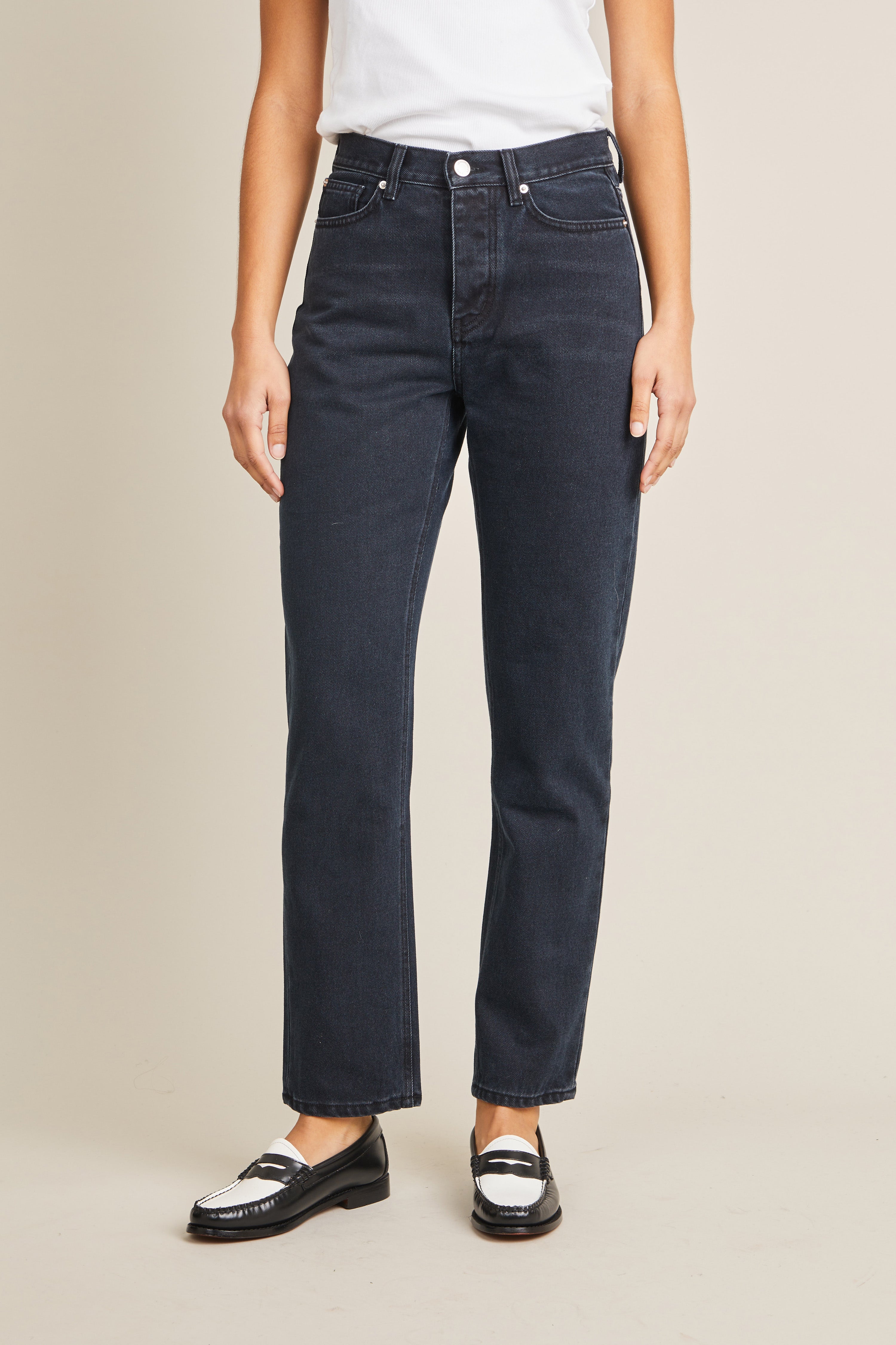 le-pantalon-jean-droit-noir-pantalon-jean-coton-bio image 1