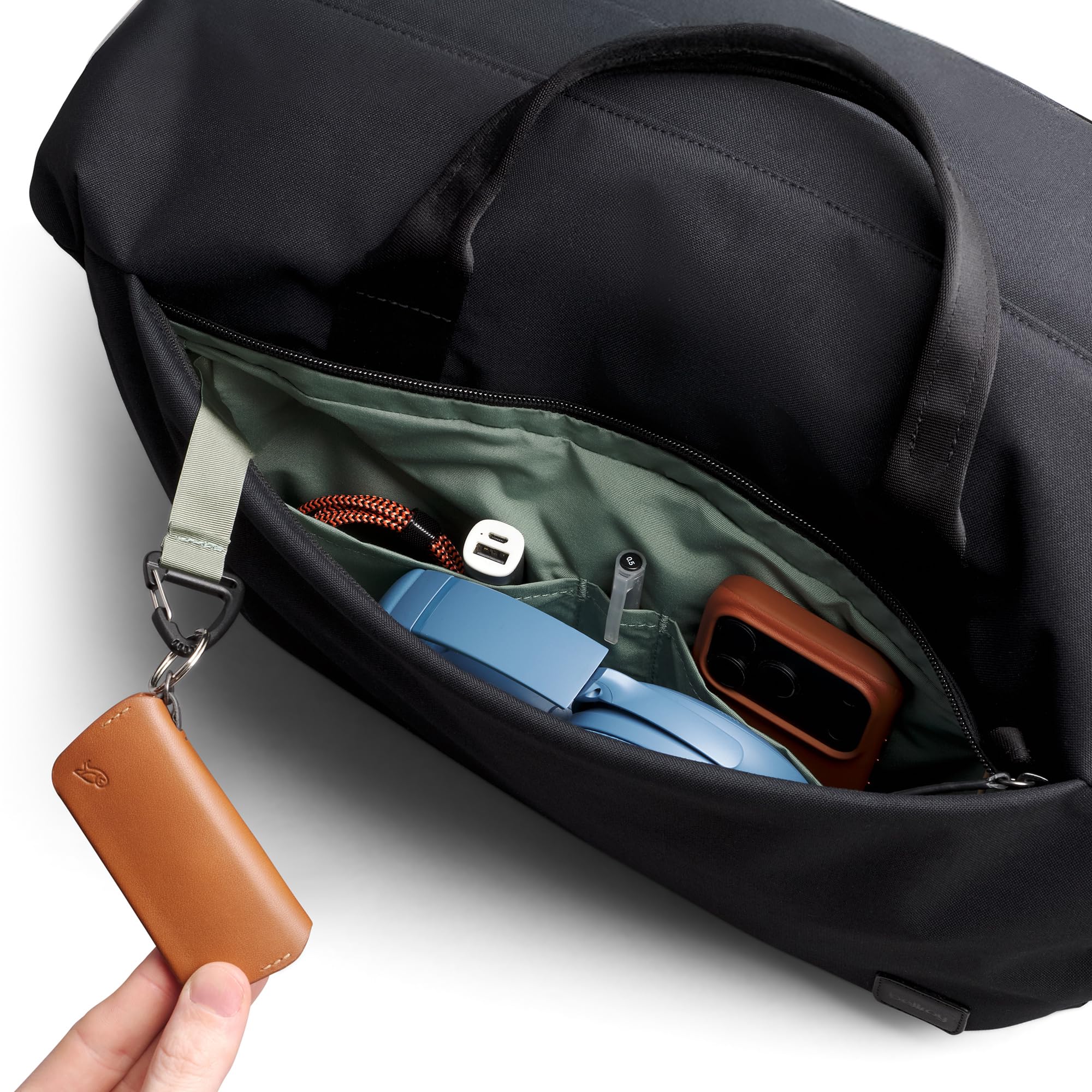 bellroy-classic-duffel-35l-sac-week-end-noir-3-ports image 4