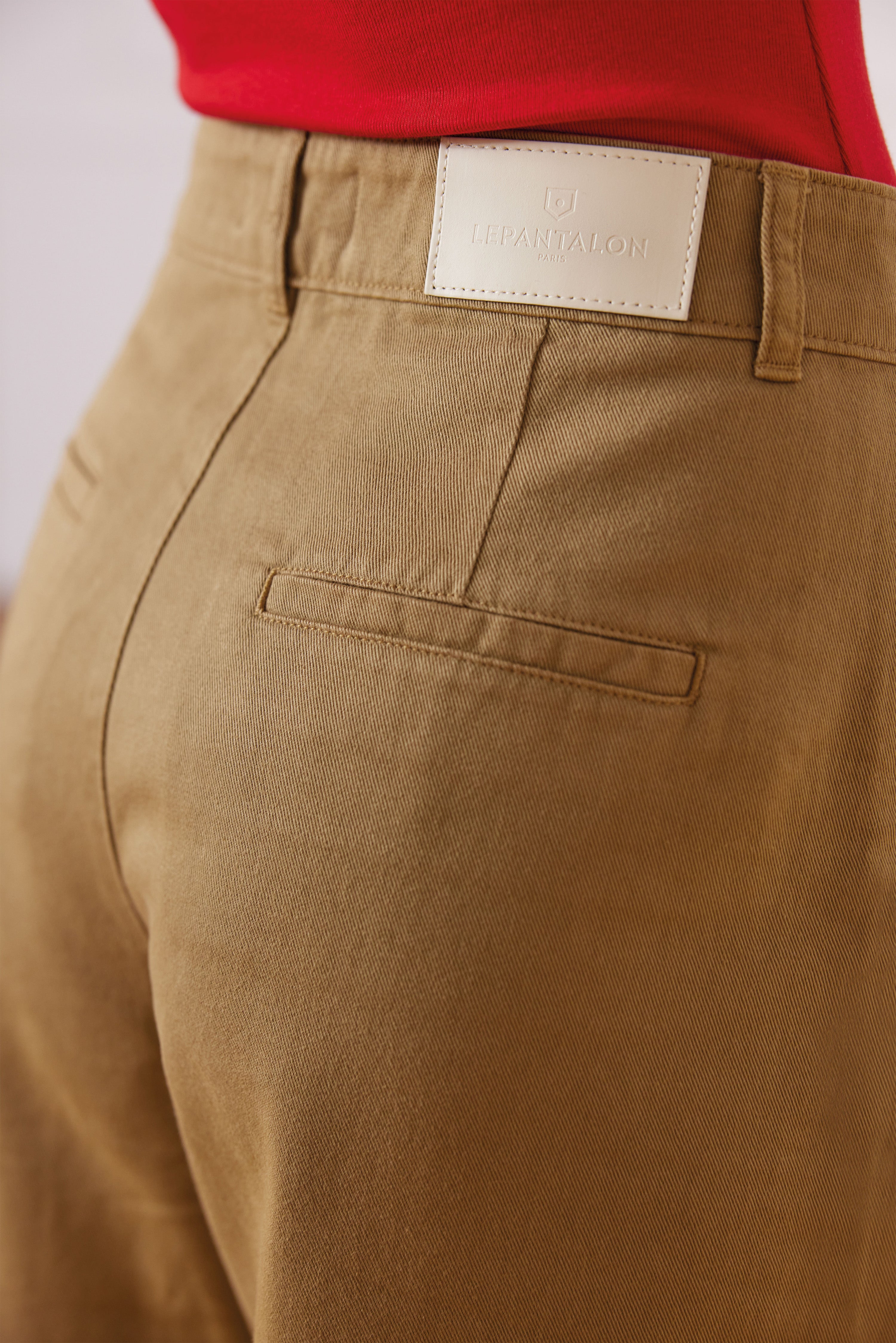 le-pantalon-pinces-beige-fonc-pantalon-coton-large image 2