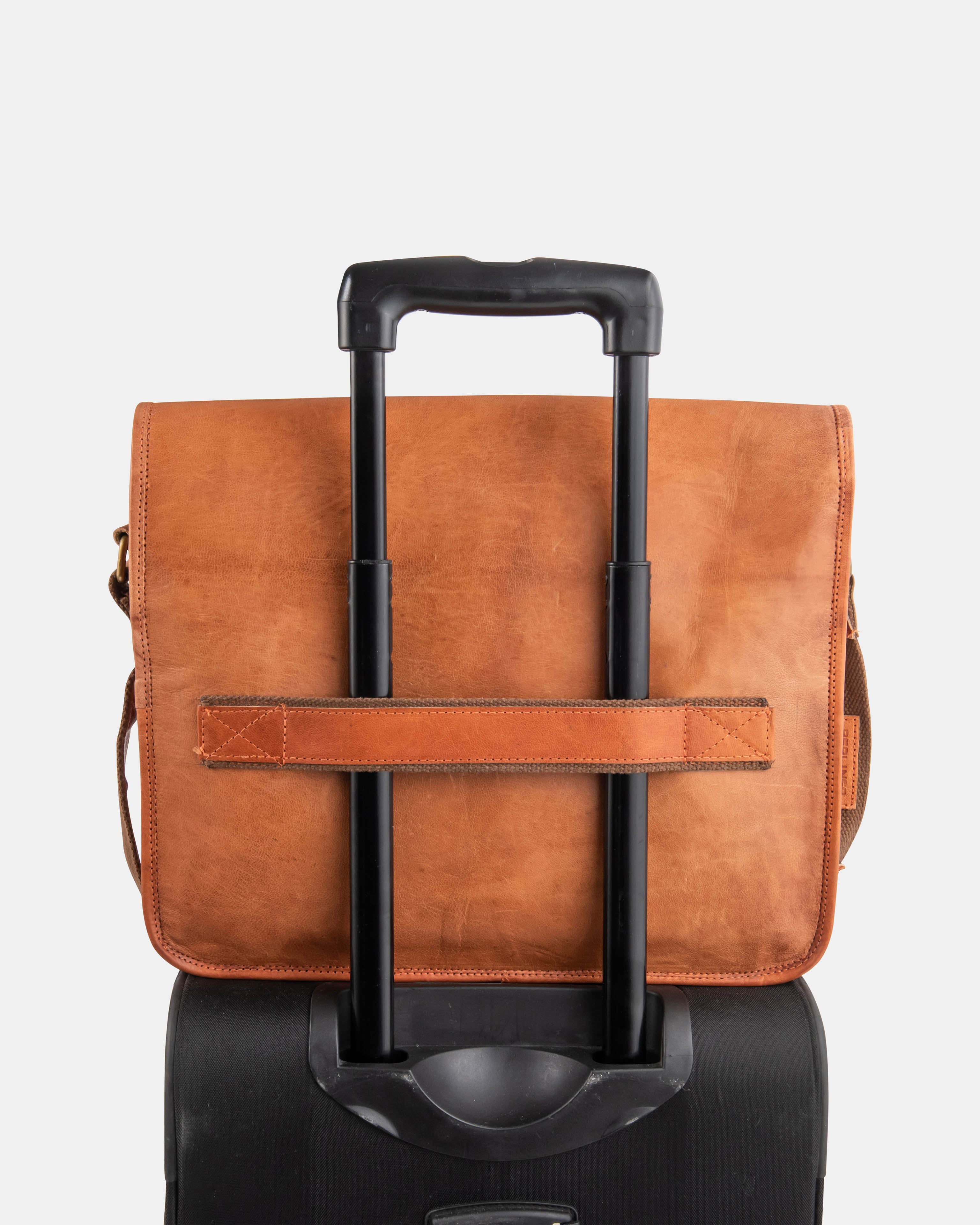 berliner-bags-ghent-sac-messenger-marron-vintage-cuir image 6