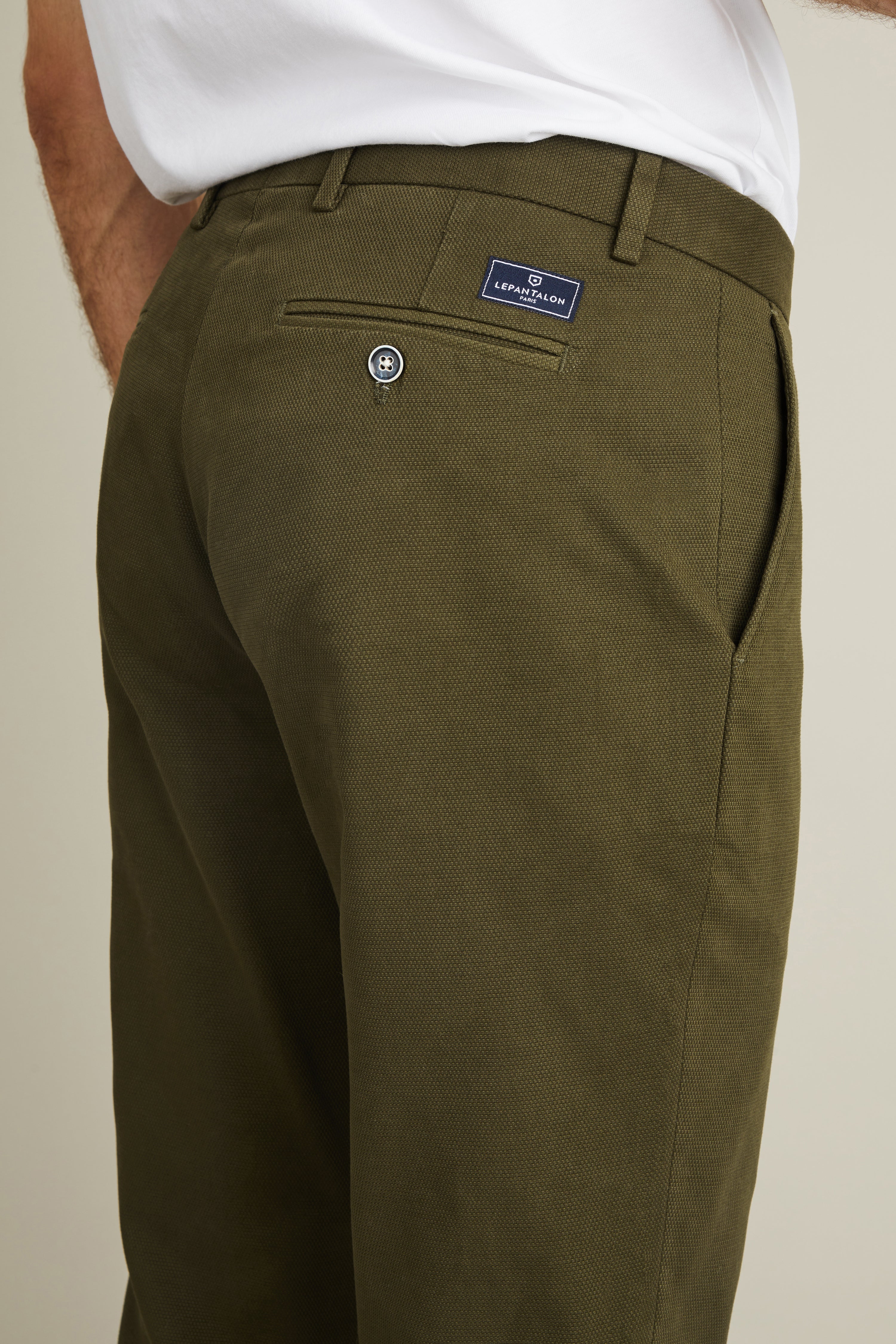 le-pantalon-chino-fm-lpct-3-pantalon-kaki-textur-coton-stretch image 2
