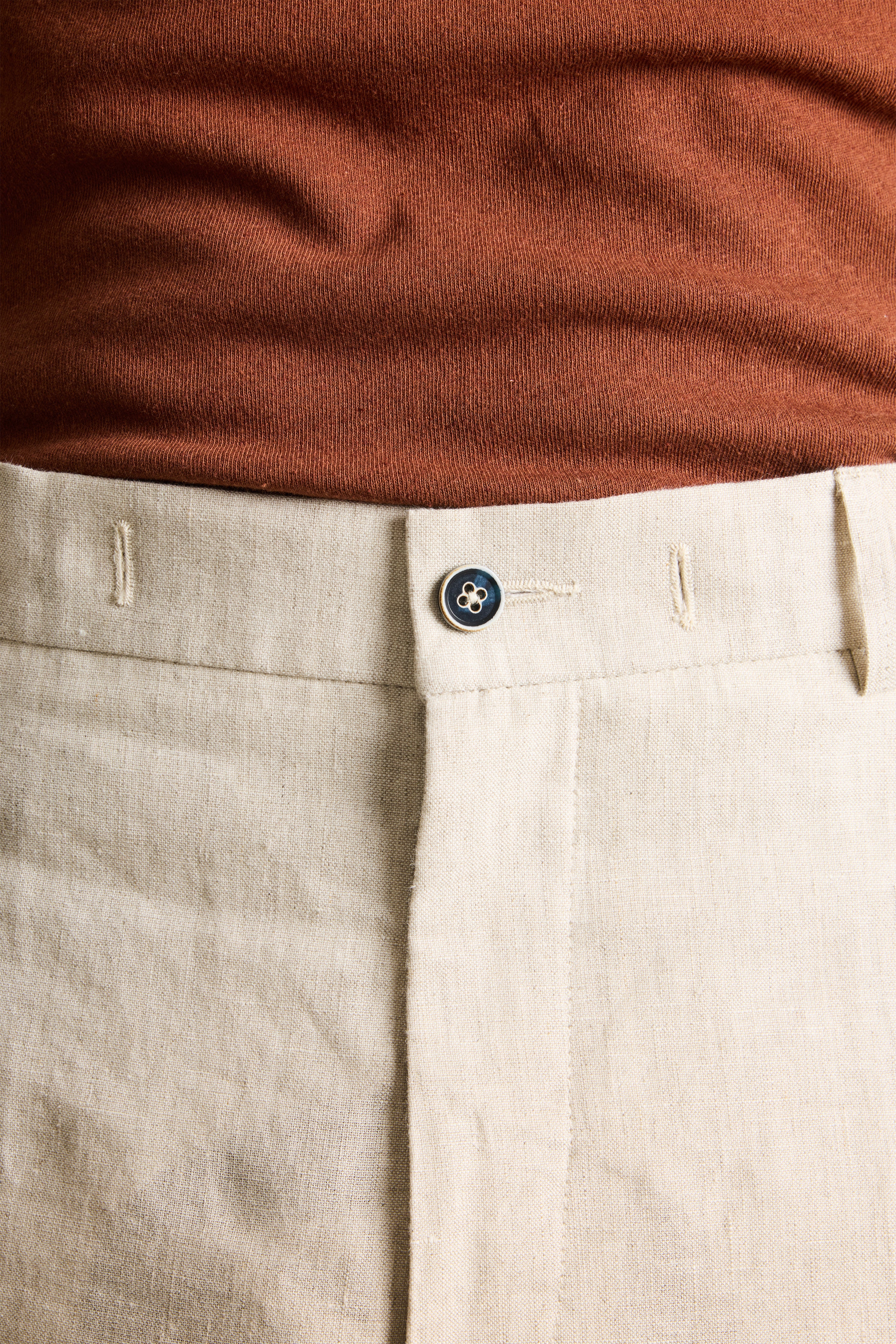 le-pantalon-lin-cru-chino-homme-coupe-carotte image 5